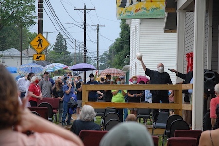 Prayer meeting - skull