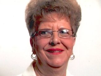 Gloria Ellen Comer